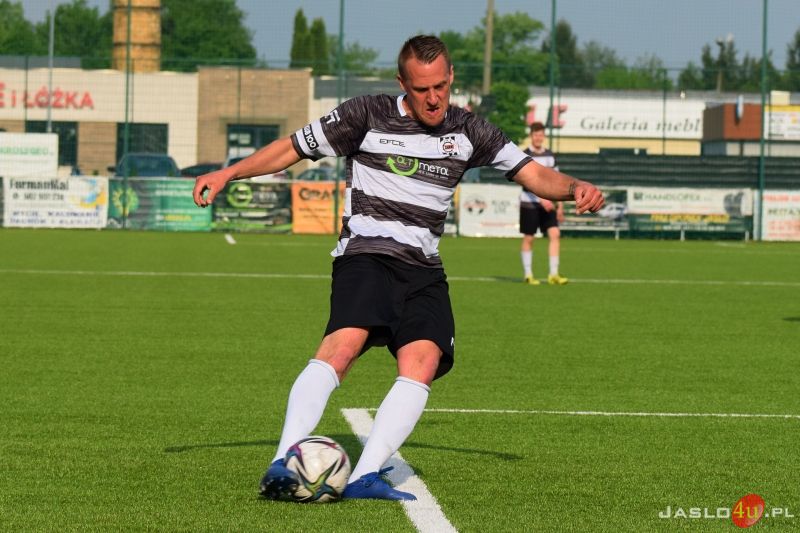 Mecz JKS Czarni 1910 Jasło - Partyzant Targowiska 3:1
