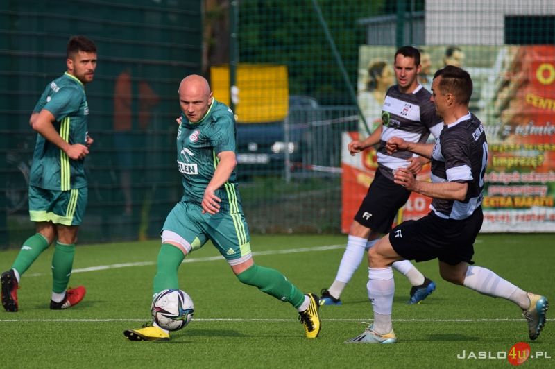 Mecz JKS Czarni 1910 Jasło - Partyzant Targowiska 3:1