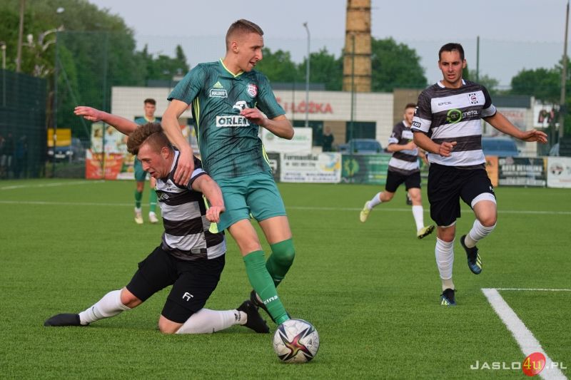 Mecz JKS Czarni 1910 Jasło - Partyzant Targowiska 3:1
