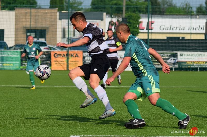 Mecz JKS Czarni 1910 Jasło - Partyzant Targowiska 3:1