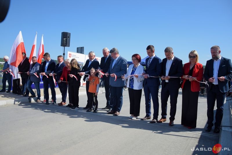 Otwarcie mostu na rzece Ropie w Przysiekach