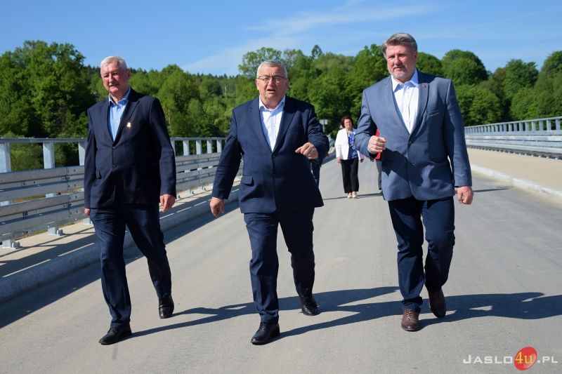 Otwarcie mostu na rzece Ropie w Przysiekach