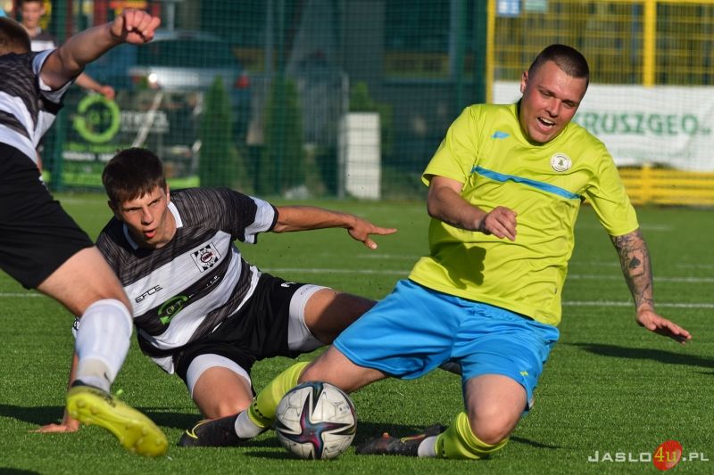 Mecz JKS Czarni 1910 Jasło - LKS Cisy Jabłonica Polska 10:1