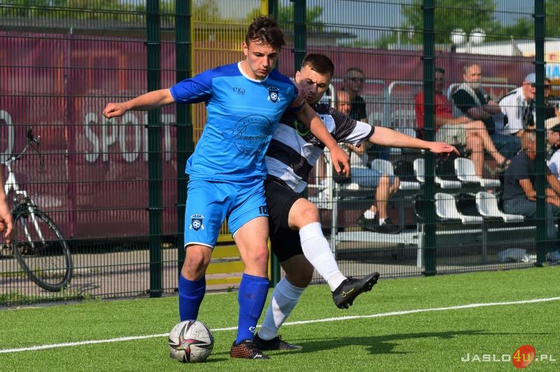 Mecz JKS Czarni 1910 Jasło - LKS Szarotka Uherce 7:0