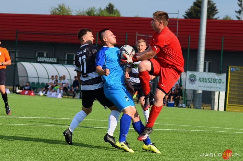Mecz JKS Czarni 1910 Jasło - LKS Szarotka Uherce 7:0