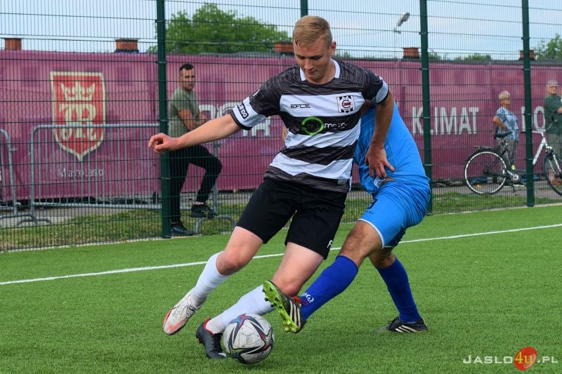 Mecz JKS Czarni 1910 Jasło - LKS Szarotka Uherce 7:0