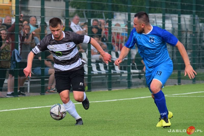 Mecz JKS Czarni 1910 Jasło - LKS Szarotka Uherce 7:0