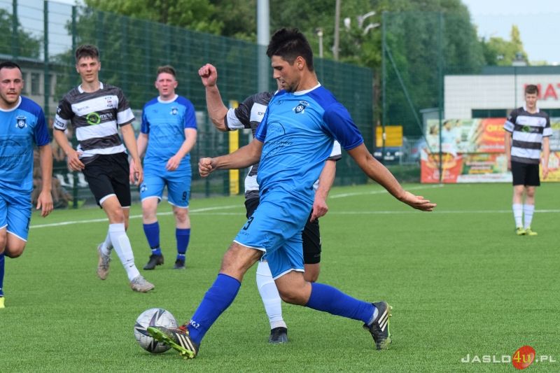 Mecz JKS Czarni 1910 Jasło - LKS Szarotka Uherce 7:0