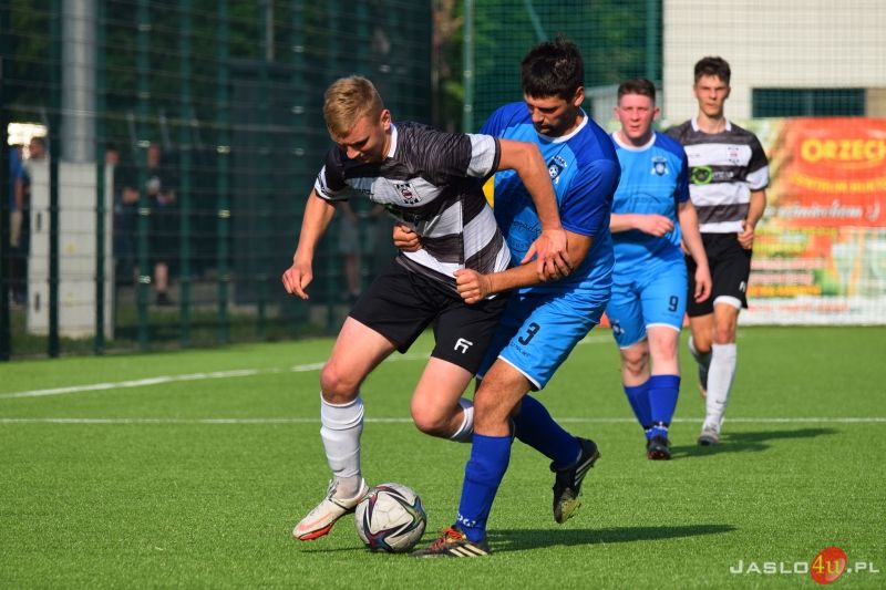 Mecz JKS Czarni 1910 Jasło - LKS Szarotka Uherce 7:0