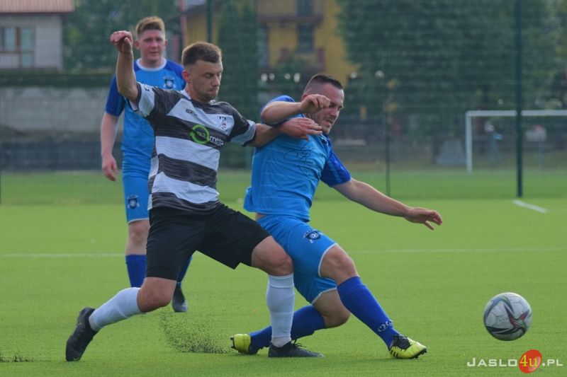 Mecz JKS Czarni 1910 Jasło - LKS Szarotka Uherce 7:0