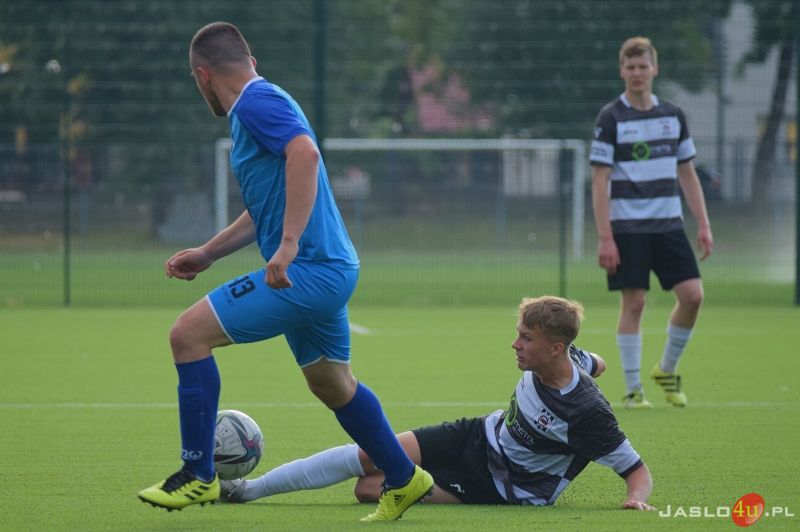 Mecz JKS Czarni 1910 Jasło - LKS Szarotka Uherce 7:0