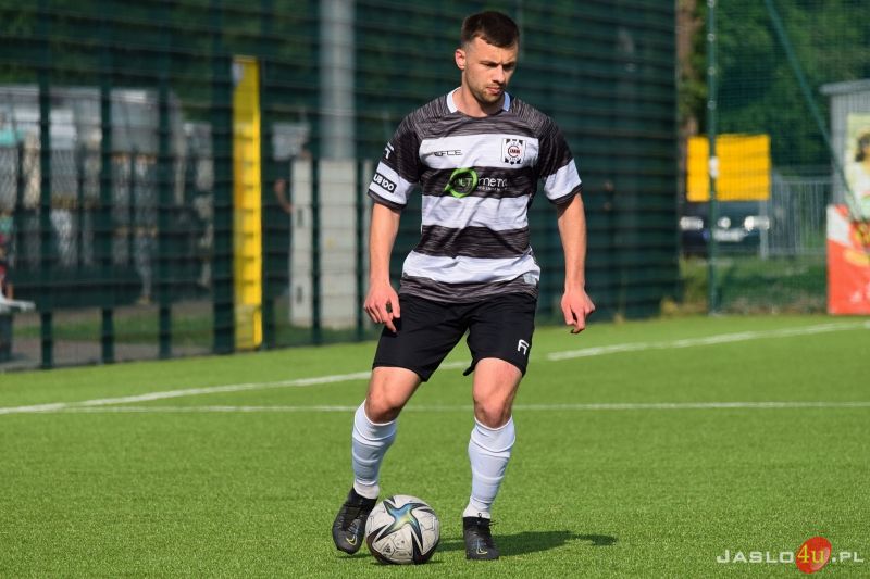 Mecz JKS Czarni 1910 Jasło - LKS Szarotka Uherce 7:0