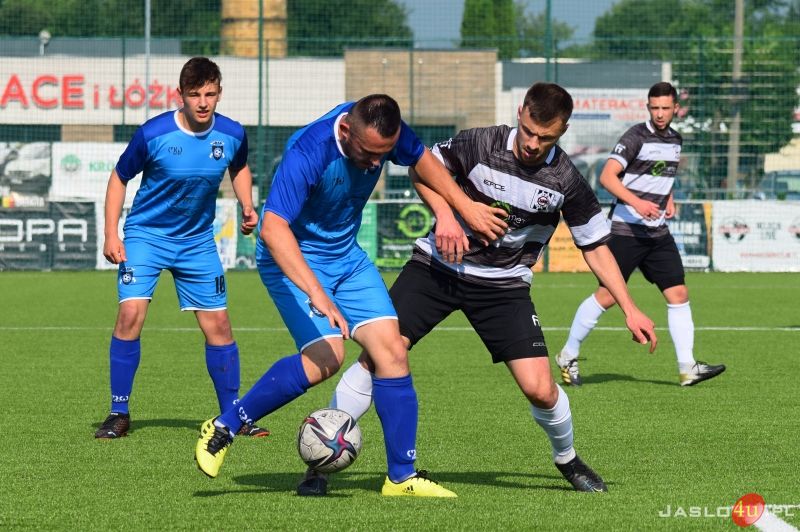 Mecz JKS Czarni 1910 Jasło - LKS Szarotka Uherce 7:0