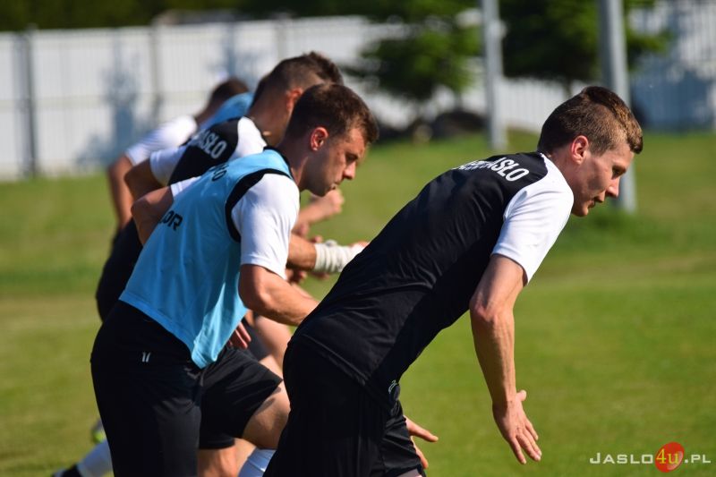 Mecz ZKS Nafta-Splast Jedlicze - JKS Czarni 1910 Jasło 1:1