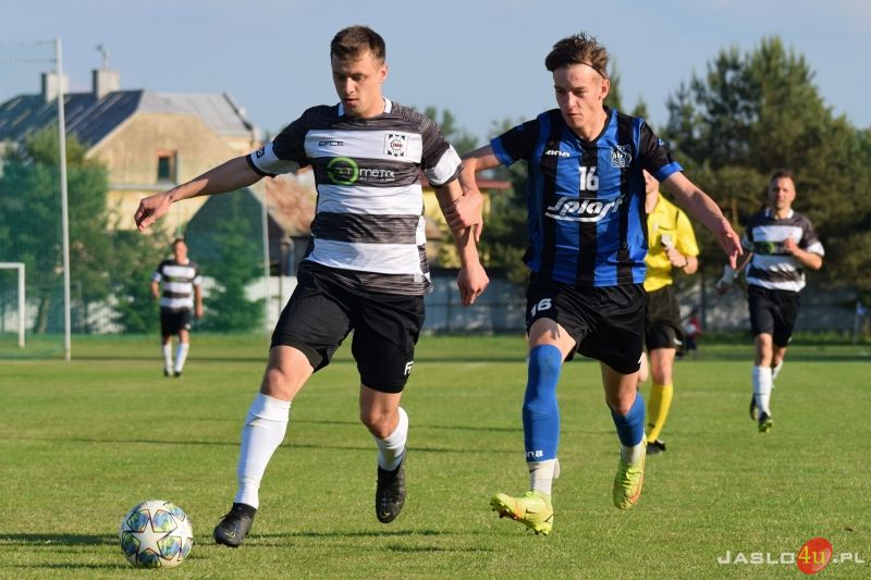 Mecz ZKS Nafta-Splast Jedlicze - JKS Czarni 1910 Jasło 1:1