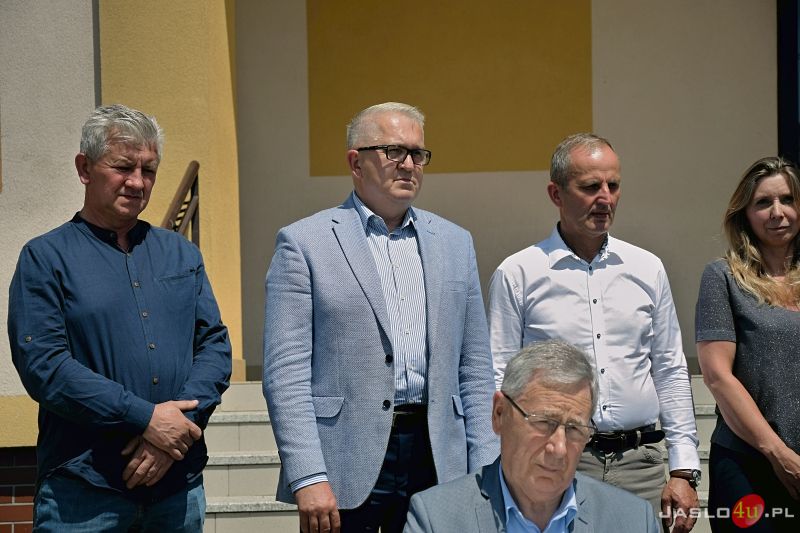 Podpisanie umowy na remont drogi w Bierówce
