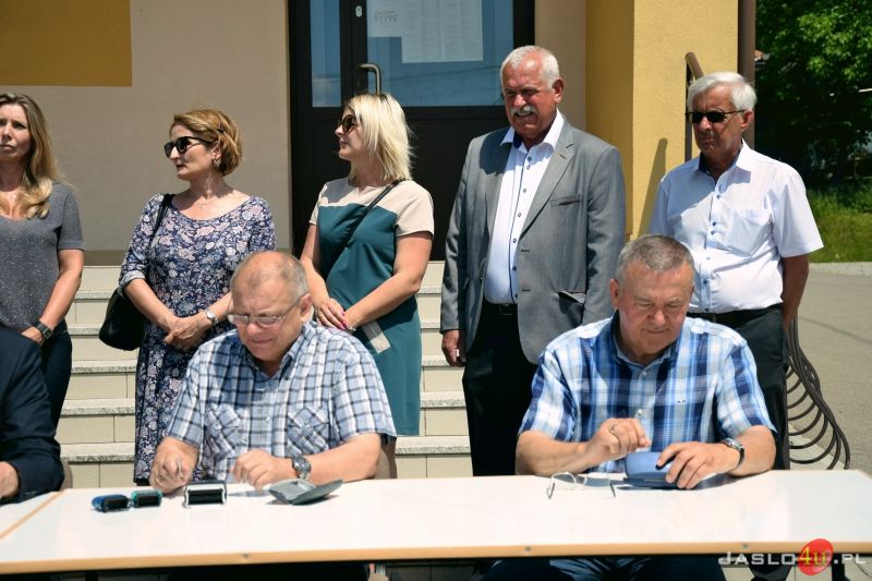 Podpisanie umowy na remont drogi w Bierówce
