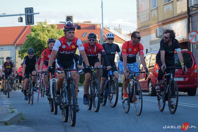 Odsłonięcie i poświęcenie kapliczki Madonny z Ghisallo - patronki rowerzystów