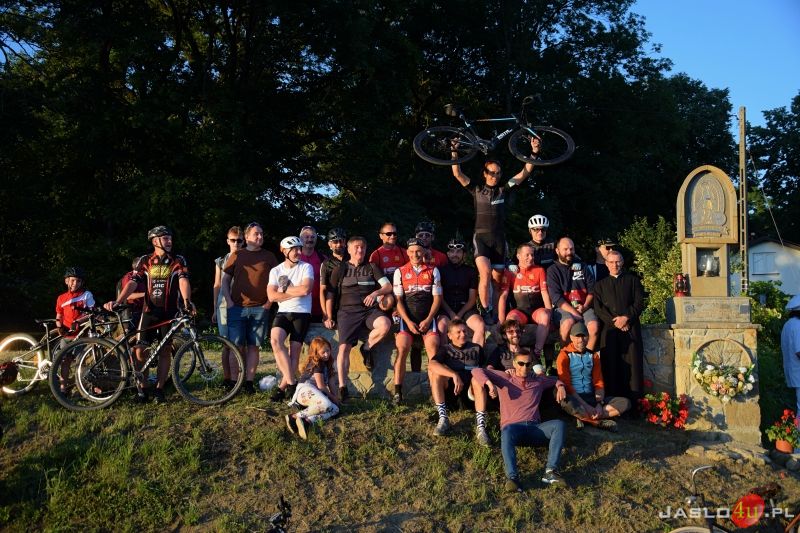 Odsłonięcie i poświęcenie kapliczki Madonny z Ghisallo - patronki rowerzystów
