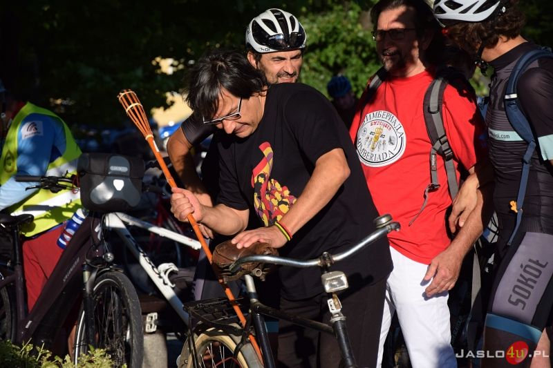 Odsłonięcie i poświęcenie kapliczki Madonny z Ghisallo - patronki rowerzystów