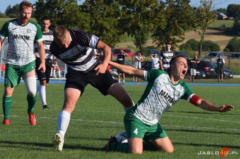 Mecz OPP LKS Czeluśnica - JKS Czarni 1910 Jasło 4:2