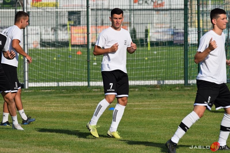 Mecz sparingowy JKS Czarni 1910 Jasło - ZKS Izolator Boguchwała 2:6