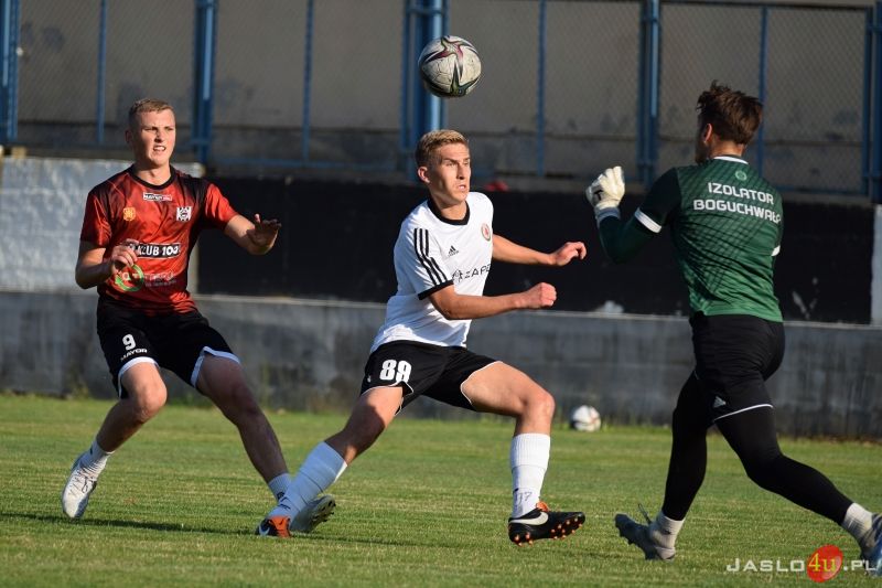 Mecz sparingowy JKS Czarni 1910 Jasło - ZKS Izolator Boguchwała 2:6