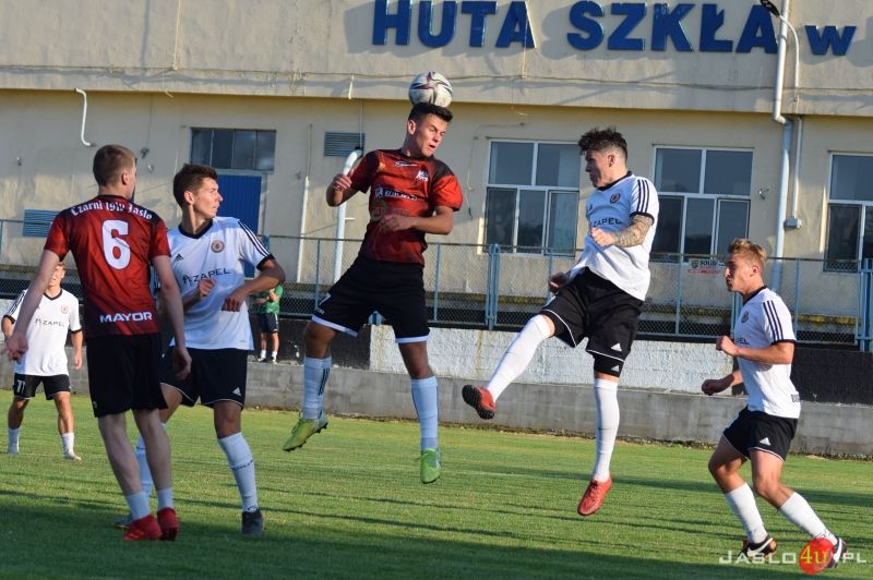 Mecz sparingowy JKS Czarni 1910 Jasło - ZKS Izolator Boguchwała 2:6
