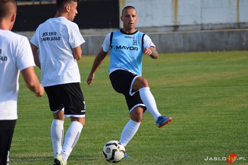 Mecz sparingowy JKS Czarni 1910 Jasło - ZKS Izolator Boguchwała 2:6