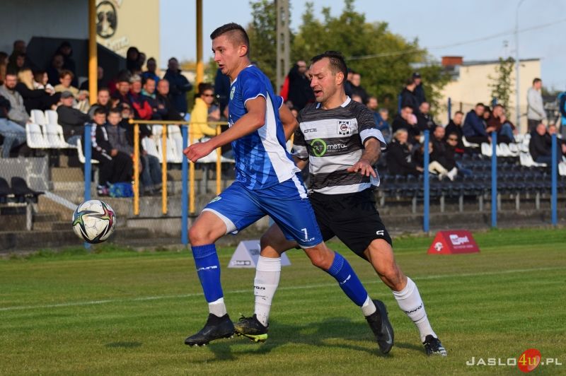 Mecz JKS Czarni 1910 Jasło - Przełęcz Dukla 2:1