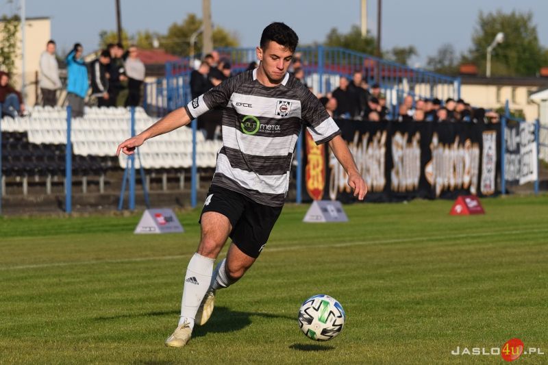 Mecz JKS Czarni 1910 Jasło - Przełęcz Dukla 2:1