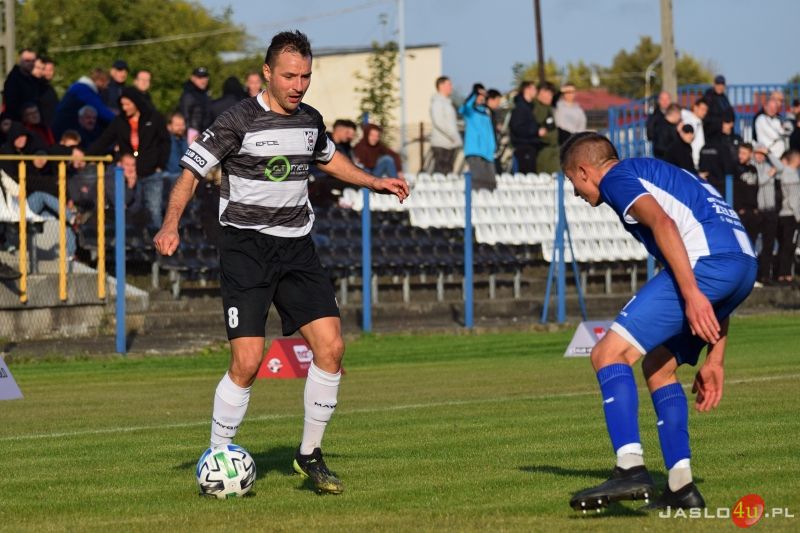 Mecz JKS Czarni 1910 Jasło - Przełęcz Dukla 2:1