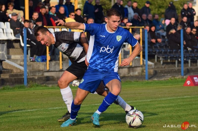 Mecz JKS Czarni 1910 Jasło - Przełęcz Dukla 2:1