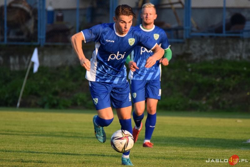 Mecz JKS Czarni 1910 Jasło - Przełęcz Dukla 2:1