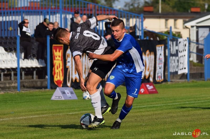 Mecz JKS Czarni 1910 Jasło - Przełęcz Dukla 2:1