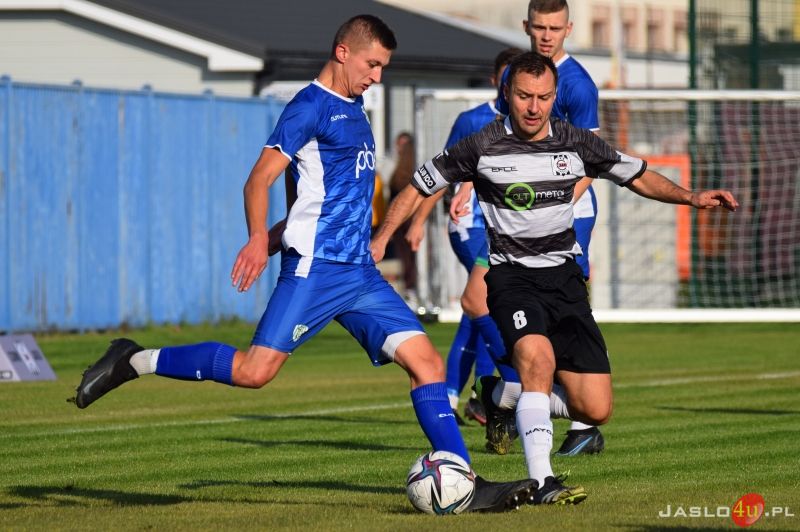 Mecz JKS Czarni 1910 Jasło - Przełęcz Dukla 2:1