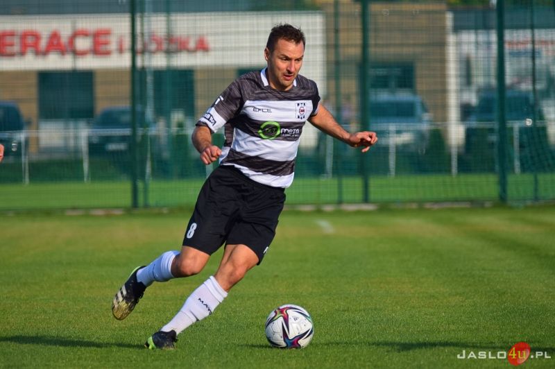 Mecz JKS Czarni 1910 Jasło - Przełęcz Dukla 2:1