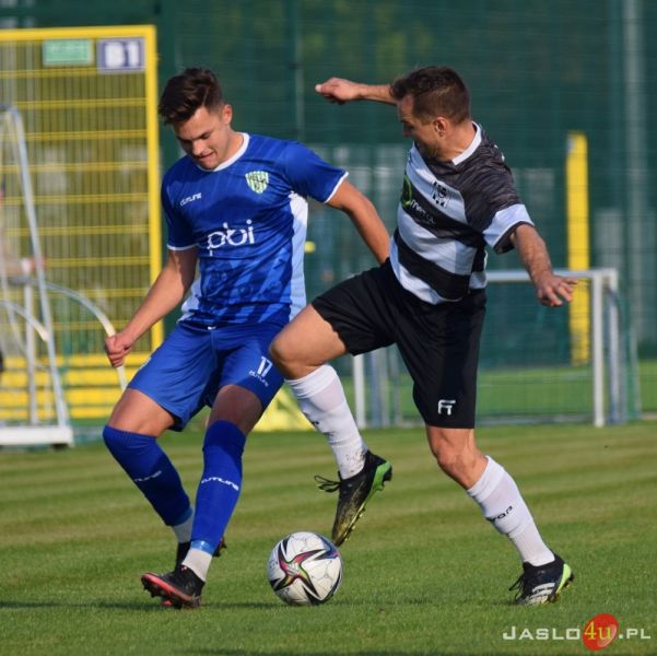 Mecz JKS Czarni 1910 Jasło - Przełęcz Dukla 2:1