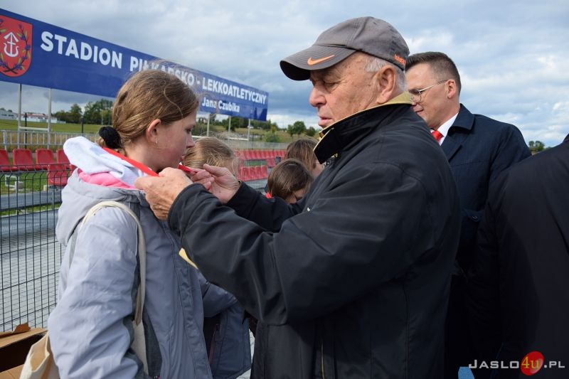 Uroczystość nadania imienia Jana Czubika stadionowi sportowemu w Czeluśnicy