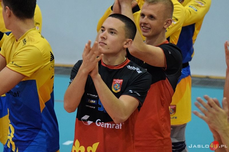 Mecz II ligi piłki siatkowej mężczyzn MKS "Gamrat-MOSiR" Jasło - Błękitni Ropczyce (3:0)