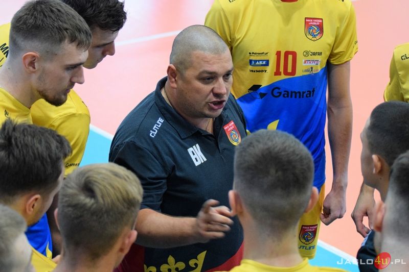 Mecz II ligi piłki siatkowej mężczyzn MKS "Gamrat-MOSiR" Jasło - Błękitni Ropczyce (3:0)