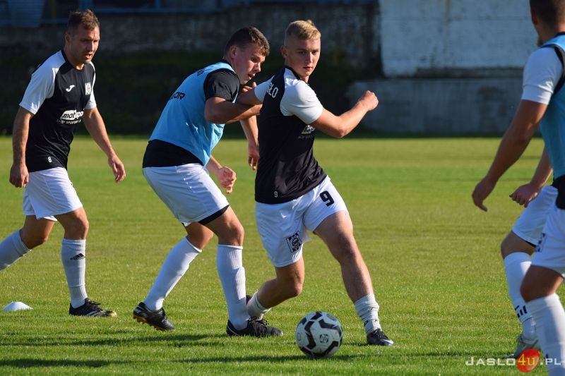 Mecz JKS Czarni 1910 Jasło - Ekoball Stal Sanok 0:2