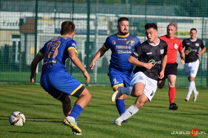 Mecz JKS Czarni 1910 Jasło - Ekoball Stal Sanok 0:2