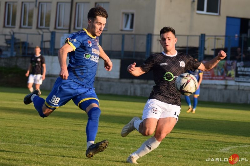 Mecz JKS Czarni 1910 Jasło - Ekoball Stal Sanok 0:2