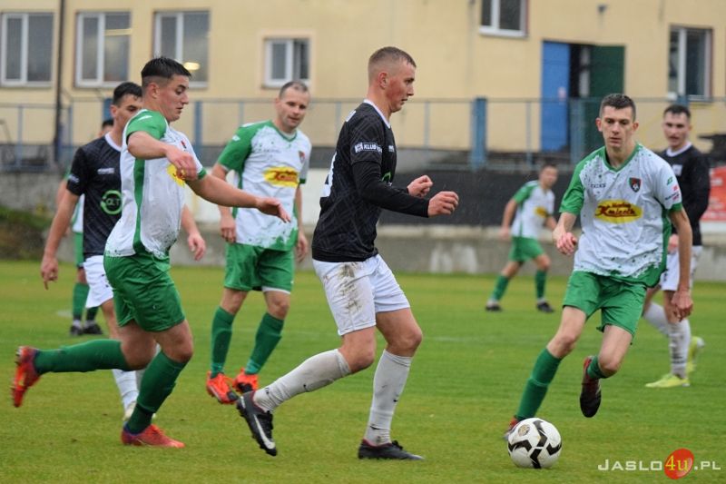 Mecz JKS Czarni 1910 Jasło - KS Zamczysko Mrukowa 0:0