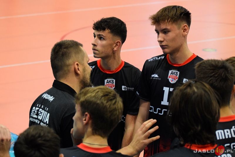 MKS "GAMRAT-MOSiR" Jasło - AKS V LO Rzeszów (3:1)