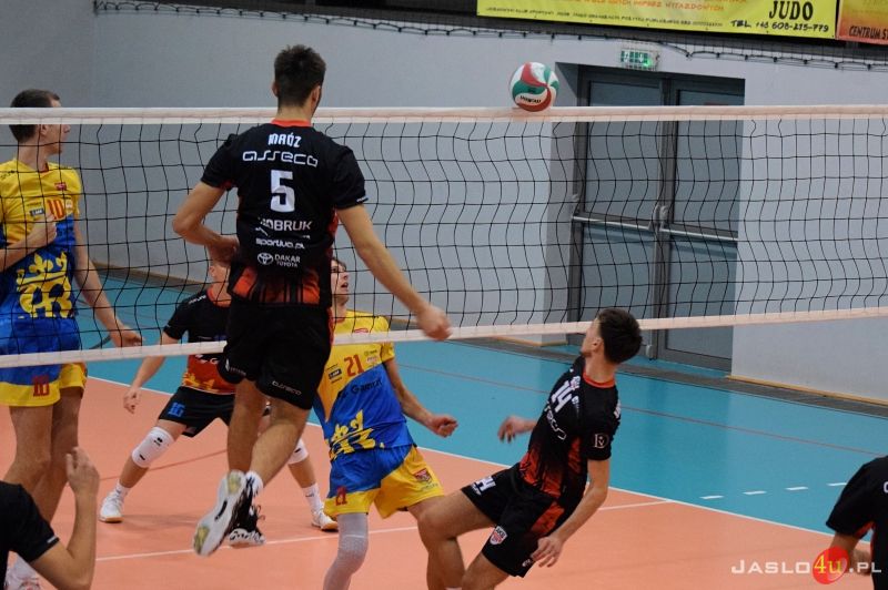 MKS "GAMRAT-MOSiR" Jasło - AKS V LO Rzeszów (3:1)