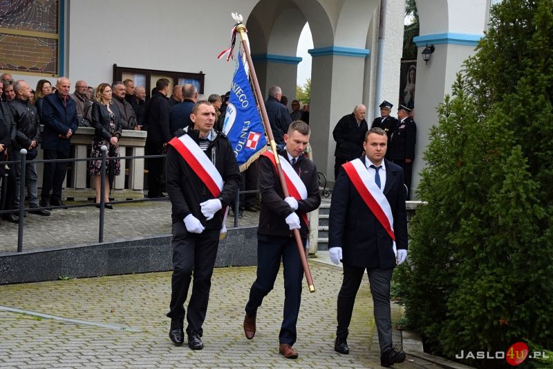 Ostatnie pożegnanie Wiktora Barańskiego - wójta gminy Tarnowiec