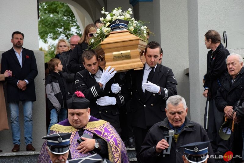 Ostatnie pożegnanie Wiktora Barańskiego - wójta gminy Tarnowiec