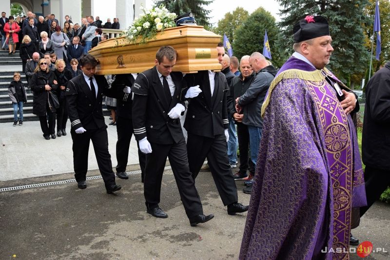 Ostatnie pożegnanie Wiktora Barańskiego - wójta gminy Tarnowiec